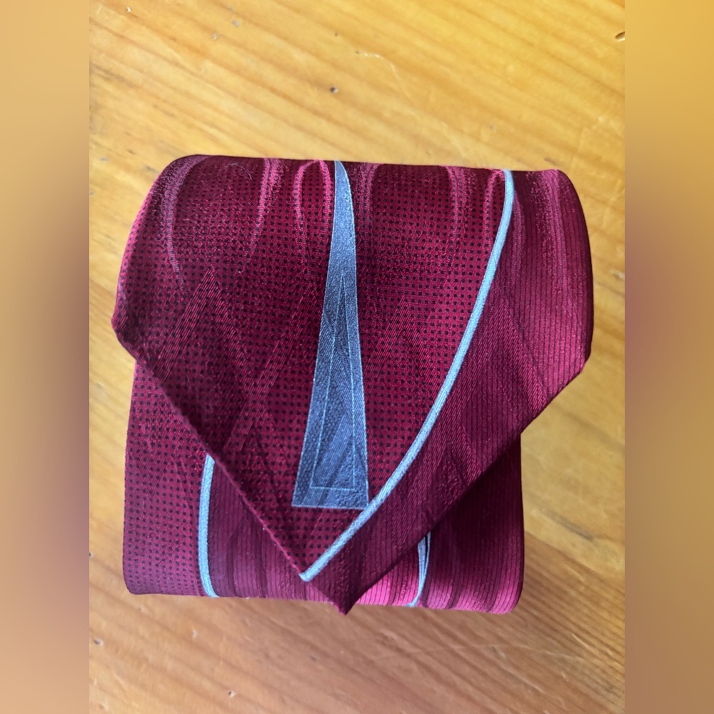 Puritan 100% silk tie - Red and Gray